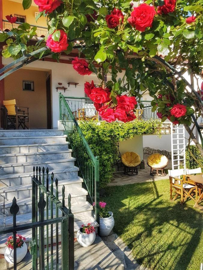 Perfect Hospitality - Elenas House, Nikiti Villa Екстериор снимка